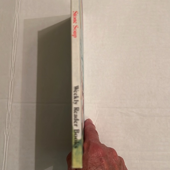 1986 Vintage Stone Soup Marilyn Sapienza Book club EUC - Picture 3 of 5